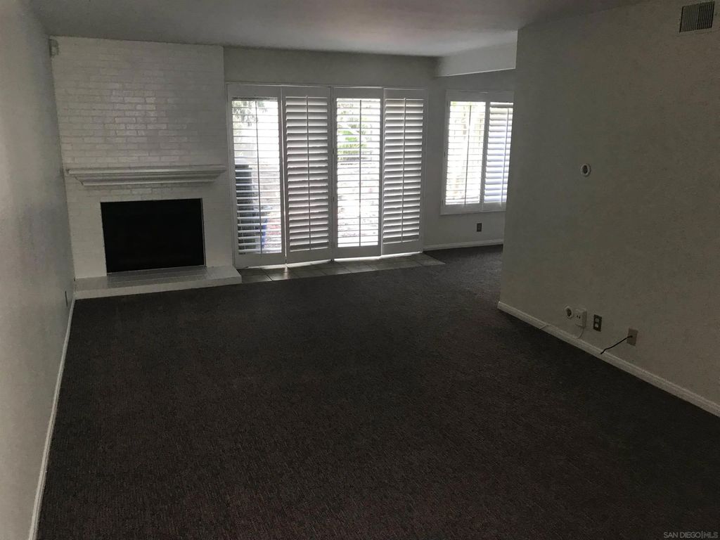 Photo of 8266 Caminito Modena, La Jolla, CA 92037 (MLS # 250041092)