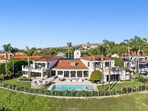 Photo of 5 Sunset Vista, Newport Coast, CA 92657 (MLS # NP25238037)