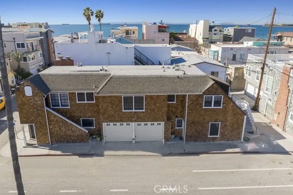 Photo of 6514 E Ocean Boulevard, Long Beach, CA 90803 (MLS # SW26050870)