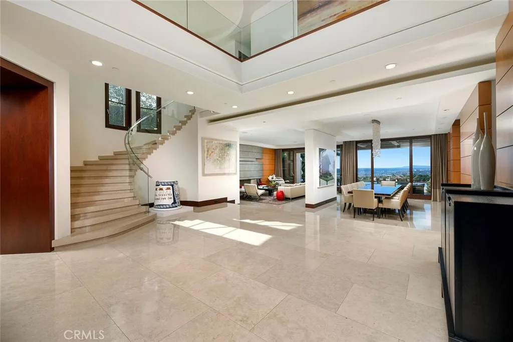 9 Sailcrest