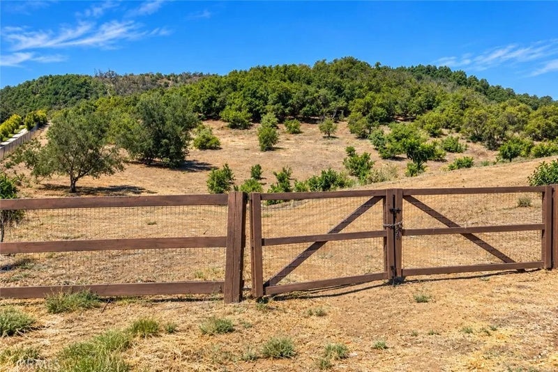0 Via Vaquero