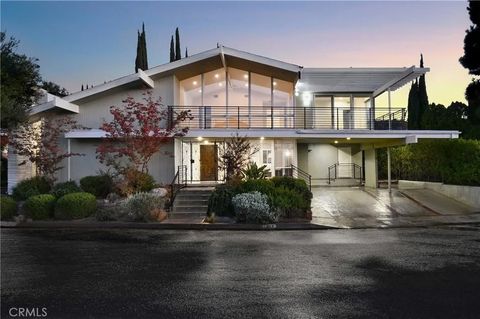 Tiny photo for 11566 Dona Teresa Dr, Studio City, CA 91604 (MLS # SR25233281)