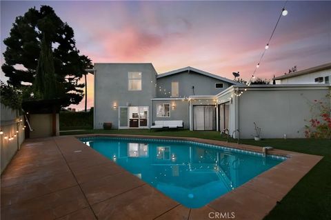 Tiny photo for 11566 Dona Teresa Dr, Studio City, CA 91604 (MLS # SR25233281)