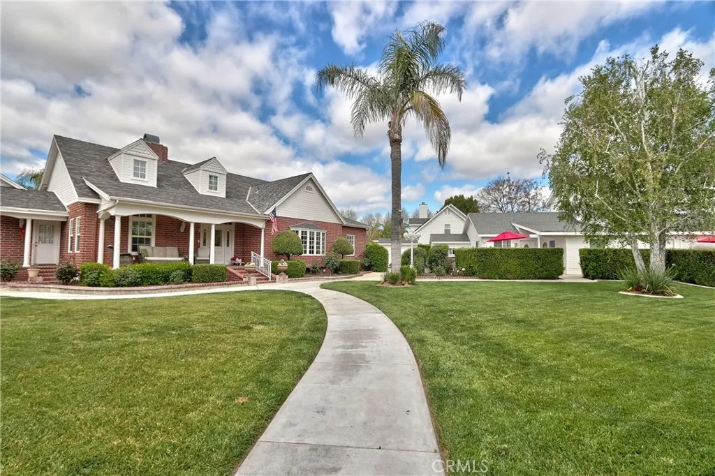 41548 Hutchison Court