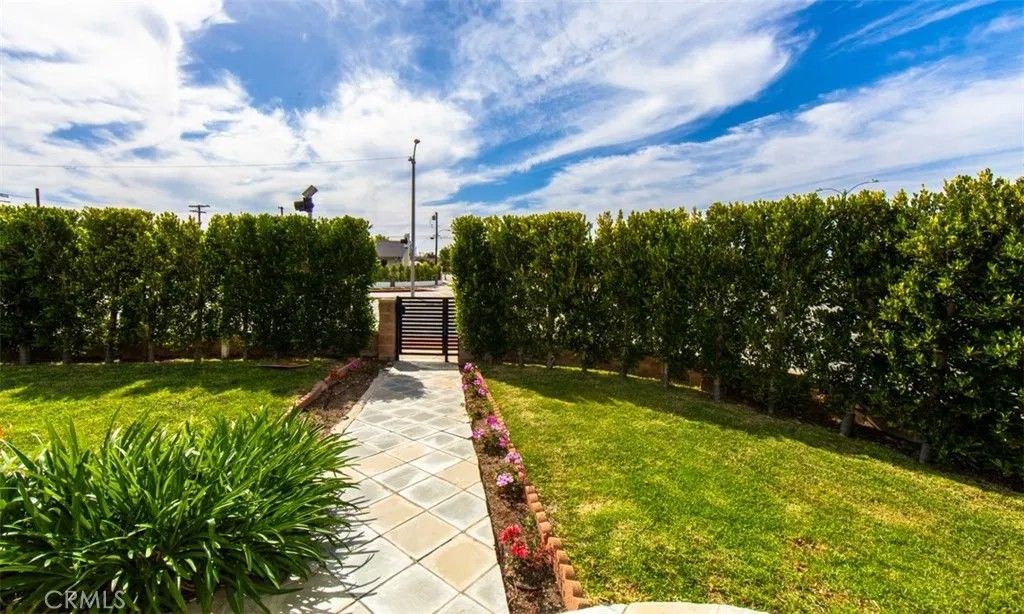 Photo of 23404 Anza Avenue, Torrance, CA 90505 (MLS # SB26075691)