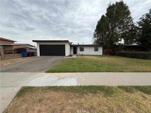 Photo of 7335 Lydia Avenue, Riverside, CA 92504 (MLS # CV26148354)