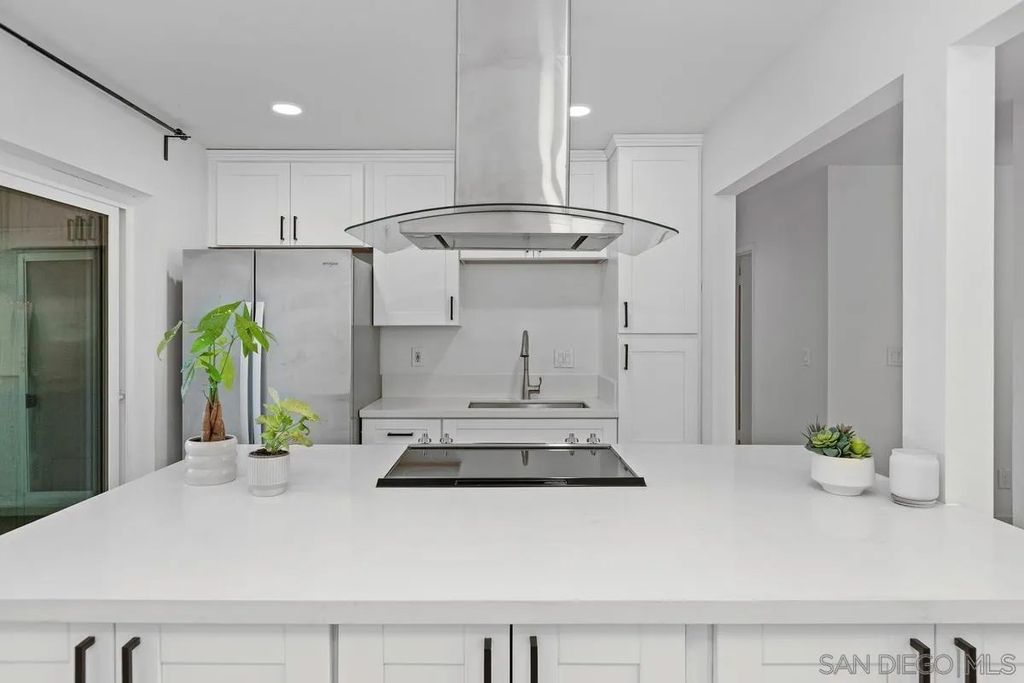 Photo of 3230 Ashford Street #B, San Diego, CA 92111 (MLS # 260003847)