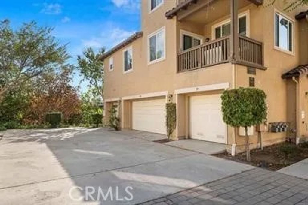 Photo of 624 Corte Patio #81, Chula Vista, CA 91914 (MLS # NP25080873)