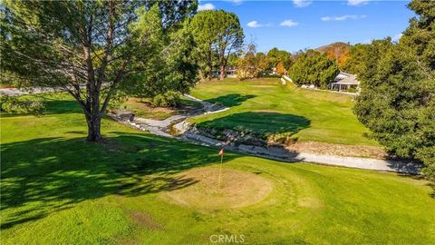 Tiny photo for 26562 Cardwick Court, Newhall, CA 91321 (MLS # SR25262349)