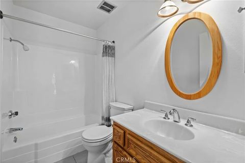 Tiny photo for 26562 Cardwick Court, Newhall, CA 91321 (MLS # SR25262349)