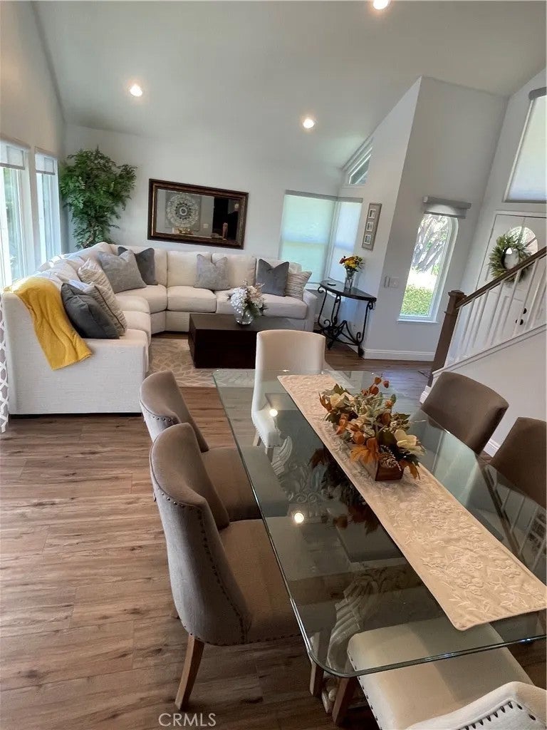 6097 E Montefino