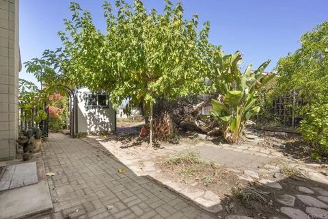 Tiny photo for 330 Vista Del Escuela, El Cajon, CA 92019 (MLS # PTP2507661)