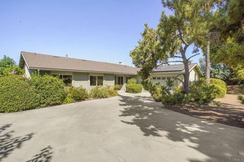 Tiny photo for 330 Vista Del Escuela, El Cajon, CA 92019 (MLS # PTP2507661)