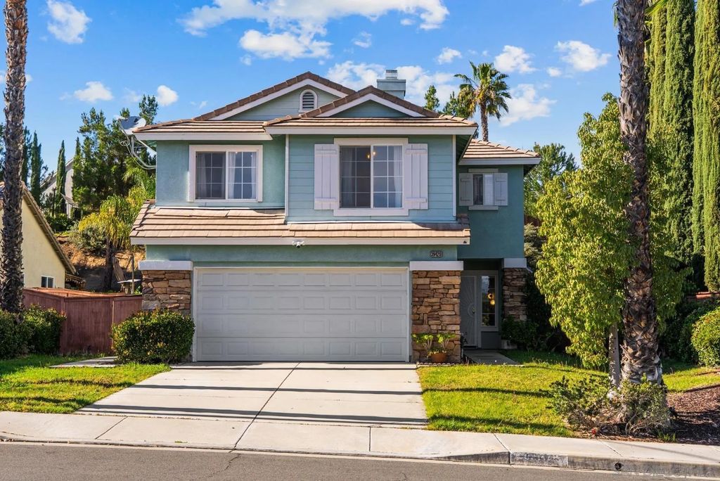 Photo of 39420 Bonaire Way, Murrieta, CA 92563 (MLS # 260004480)