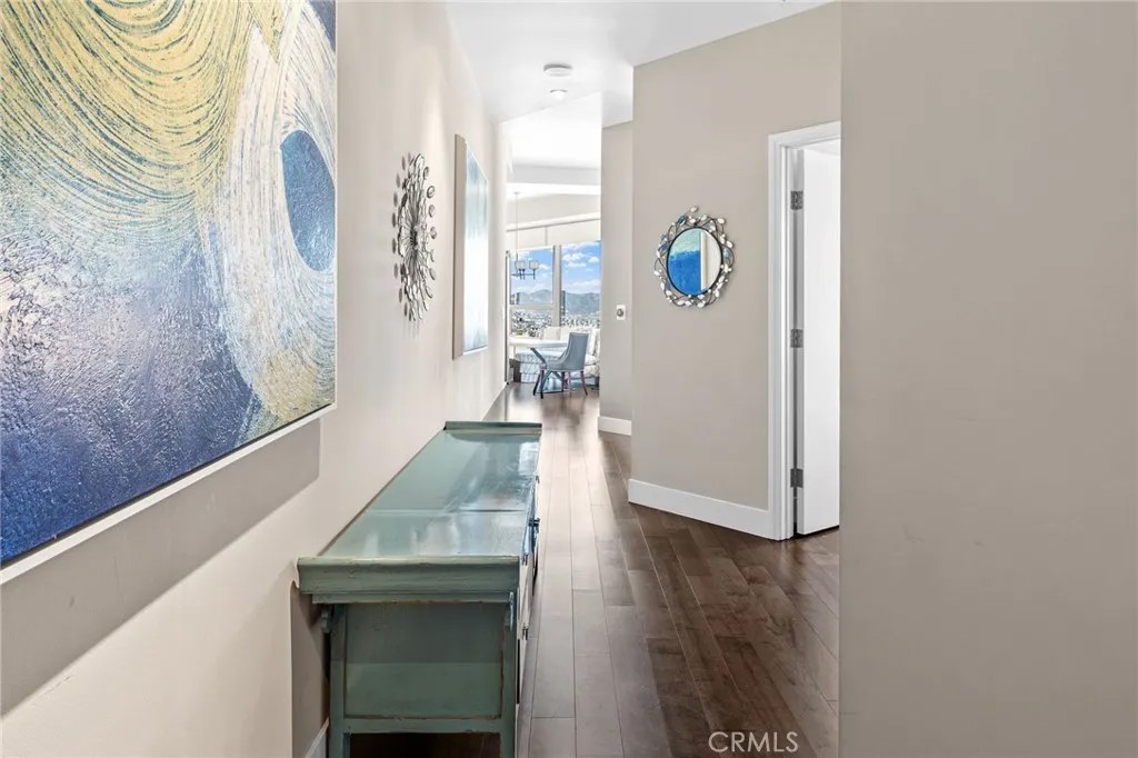 1100 Wilshire 2702