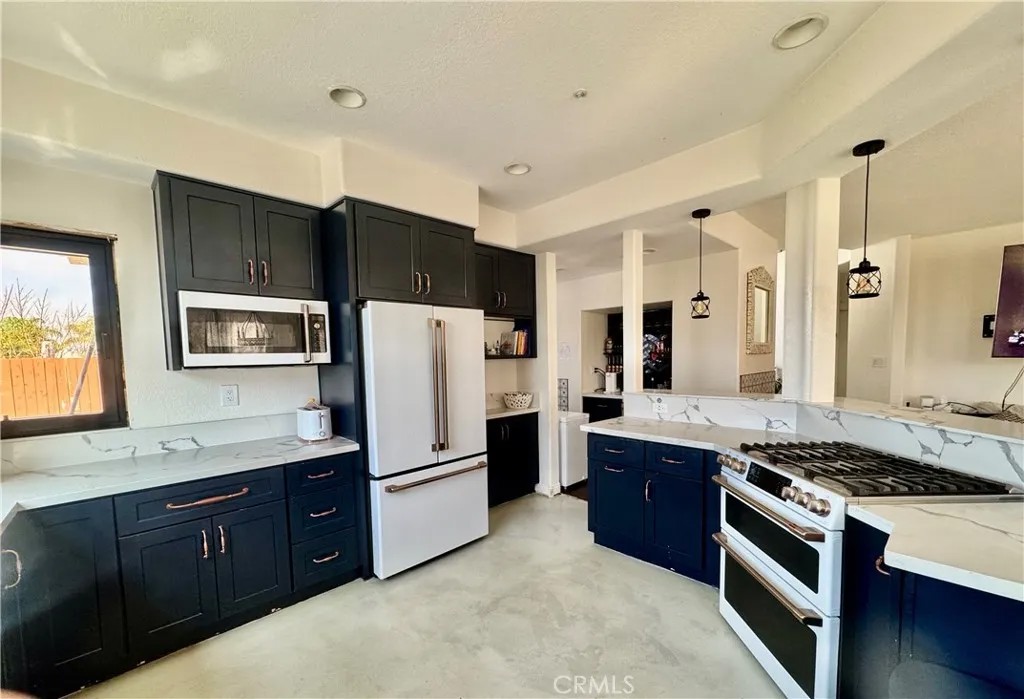 2311 Rock Crest Glen
