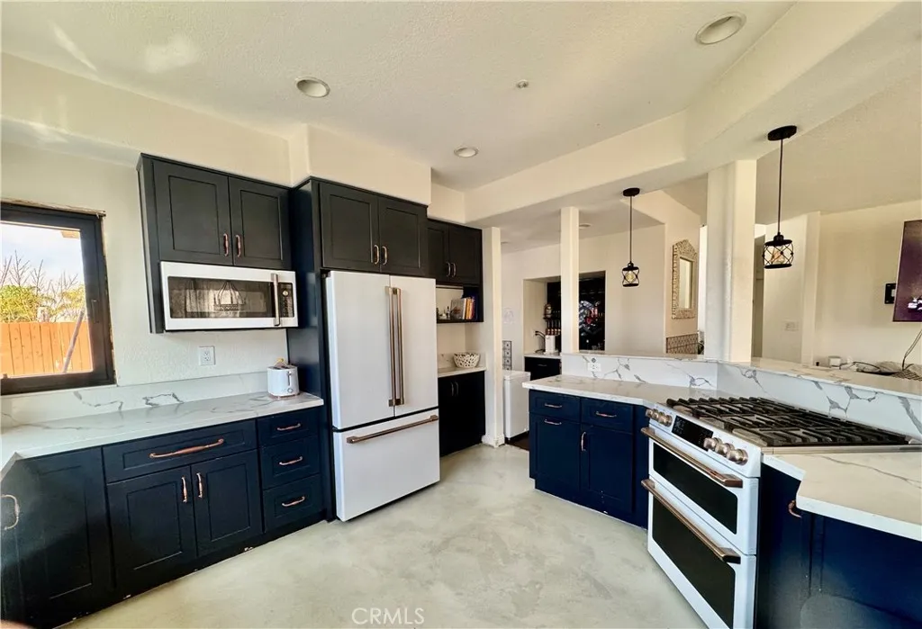 2311 Rock Crest Glen