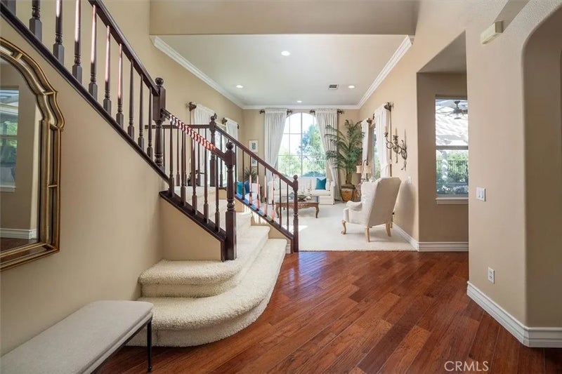 25337 Los Arqueros Drive