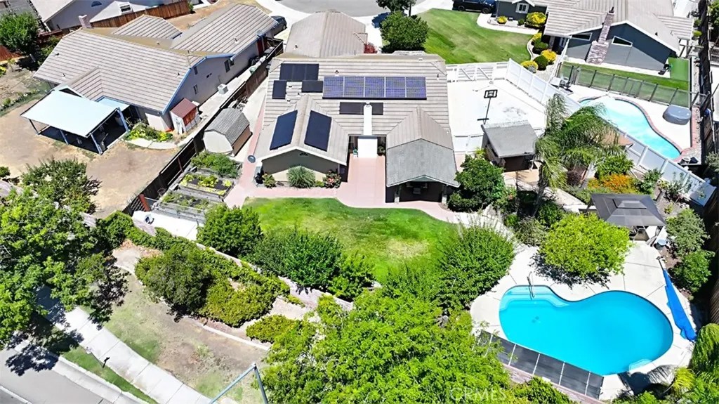 2430 Reyes Court