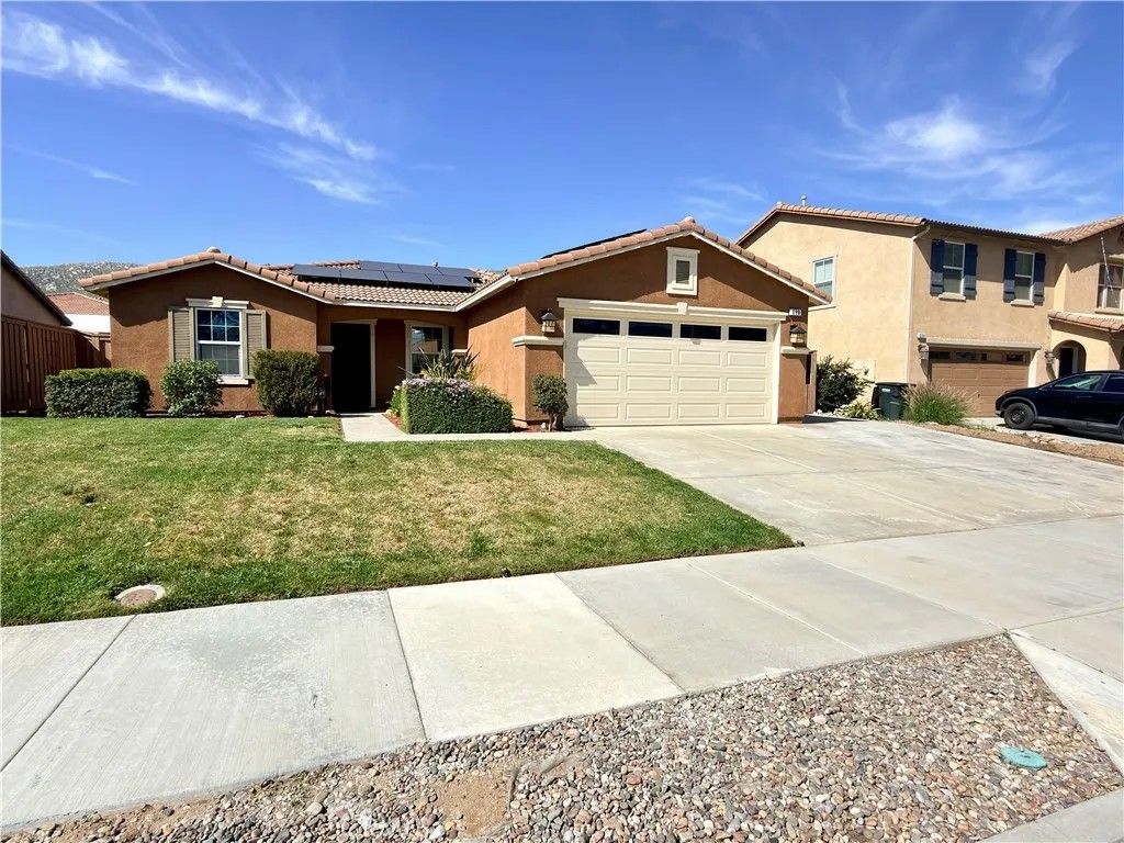 Photo of 690 Julian Avenue, San Jacinto, CA 92582 (MLS # PW26050751)