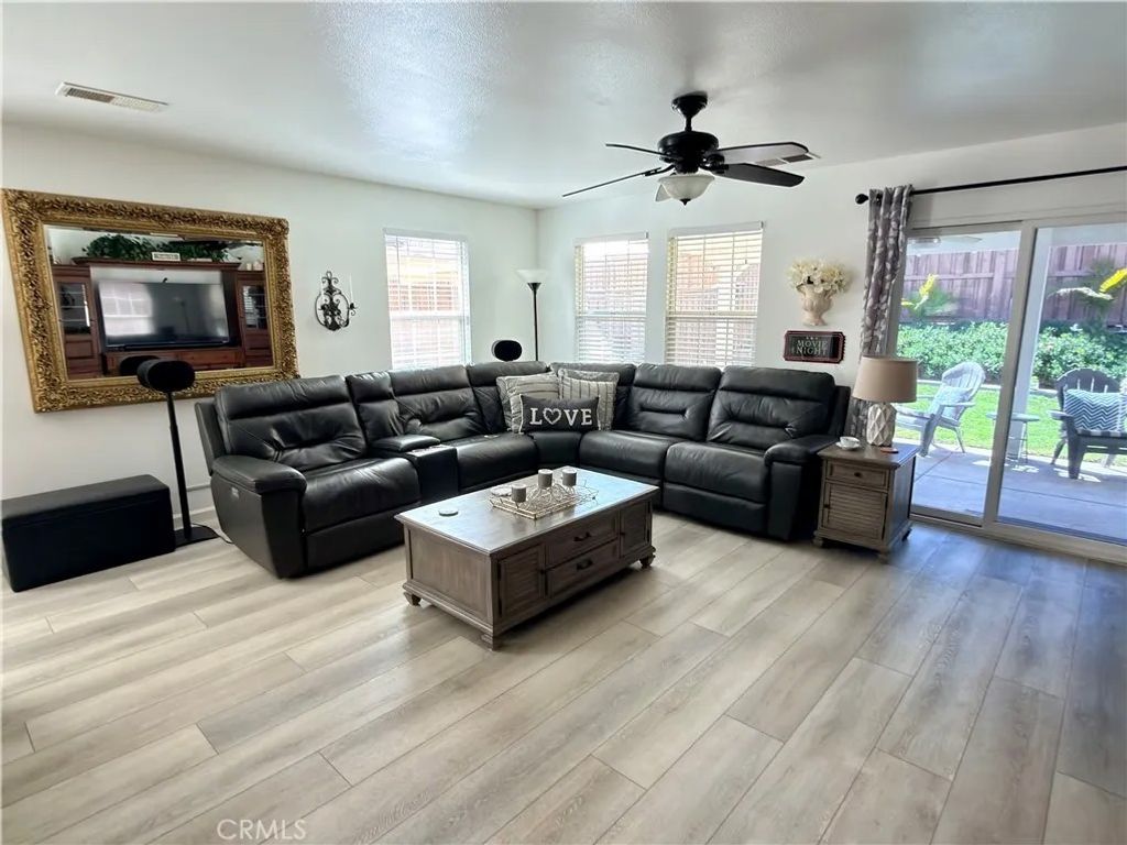 Photo of 690 Julian Avenue, San Jacinto, CA 92582 (MLS # PW26050751)