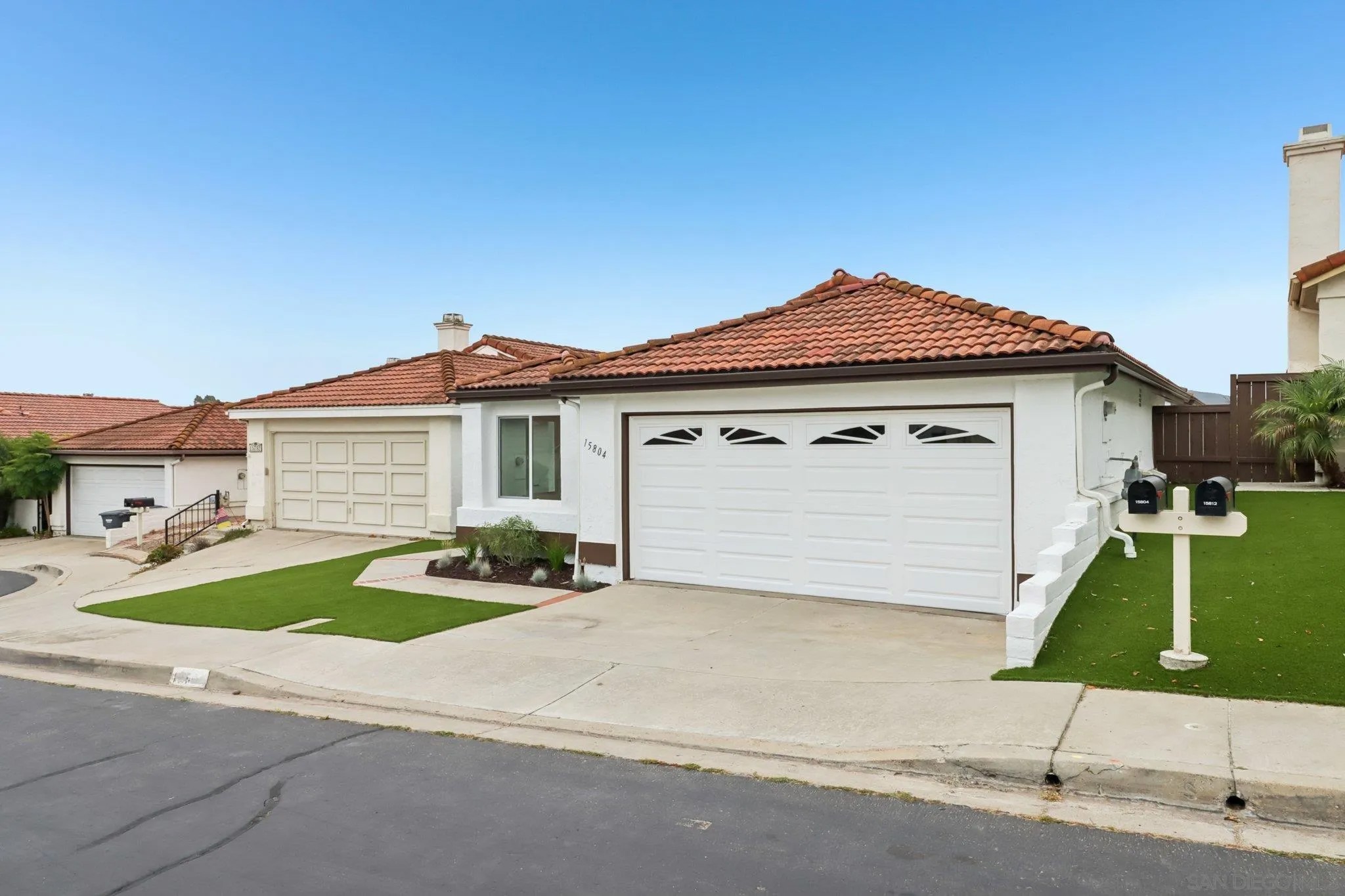 15804 Caminito Cercado