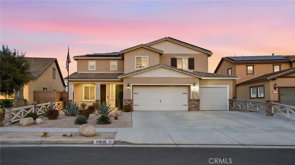 Photo of 34846 Kingsnake Ave, Murrieta, CA 92563 (MLS # SW26067225)