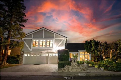 Photo of 18924 Granada Circle, Porter Ranch, CA 91326 (MLS # SR25244107)