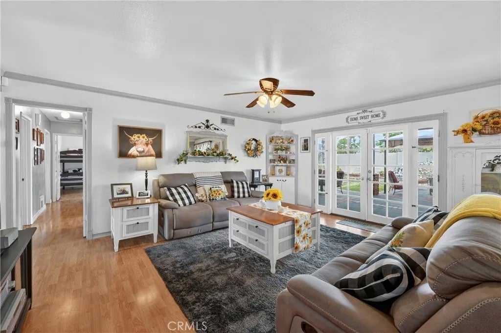 2789 E Oshkosh