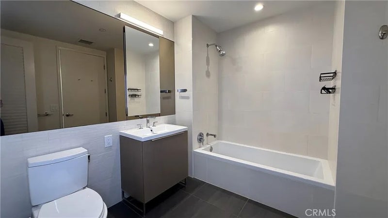 889 Francisco Street 3608