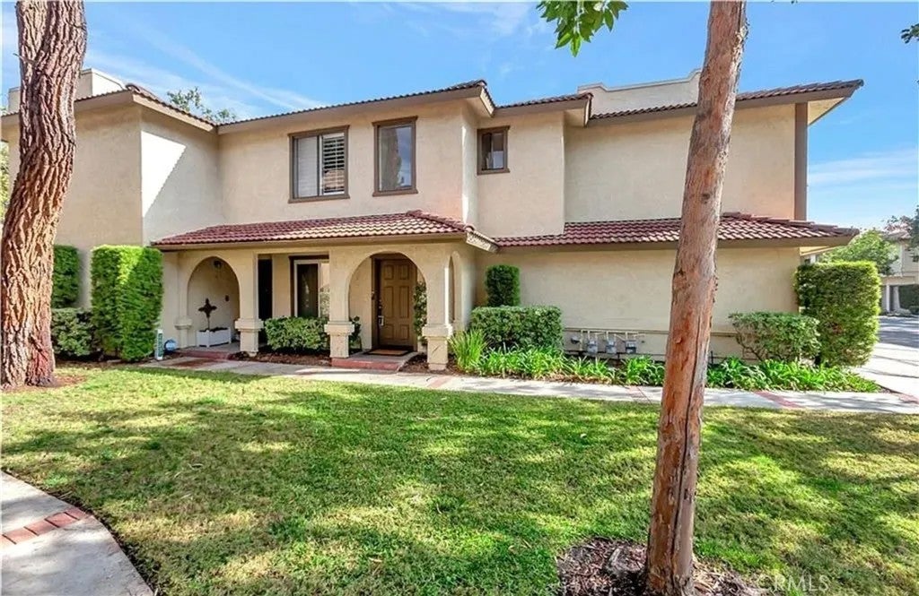 Photo of 25245 Tanoak Ln, Lake Forest, CA 92630 (MLS # OC26204876)