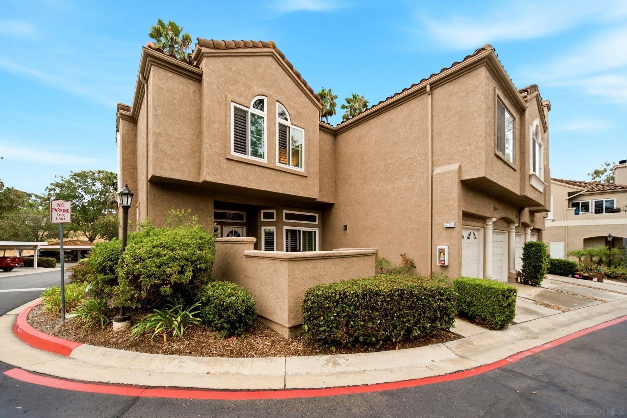 11210 1/2 Portobelo Dr