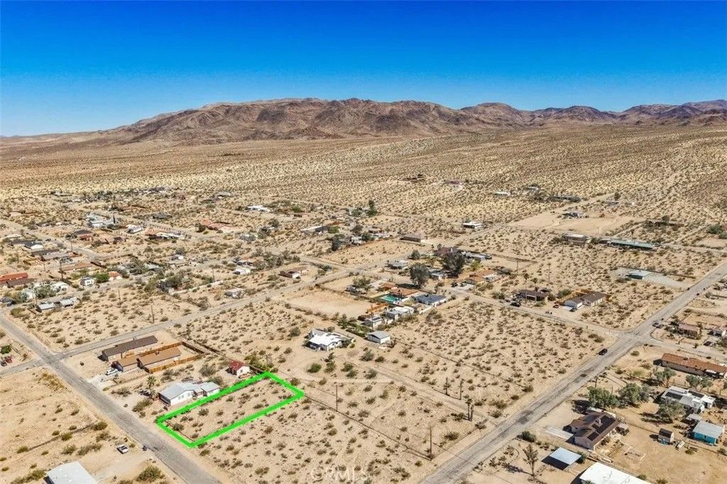 Photo of 7 Sunrise, 29 Palms, CA 92277 (MLS # OC26113447)