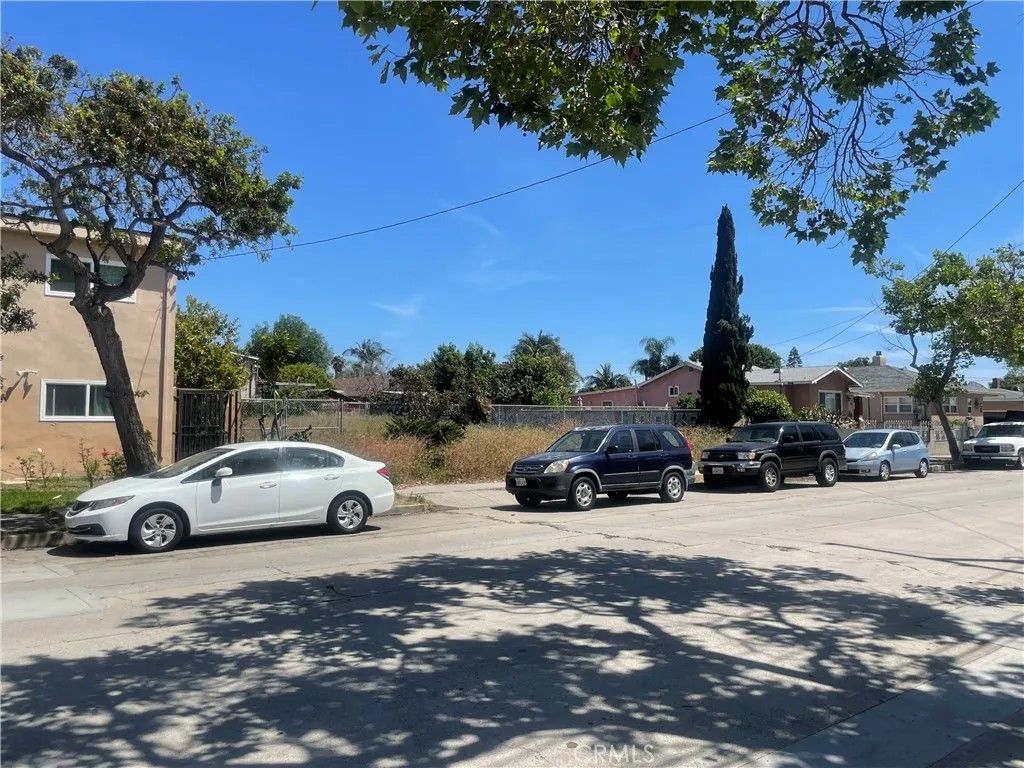 Photo of 1162 N McDonald Ave, Wilmington, CA 90744 (MLS # PW26089774)