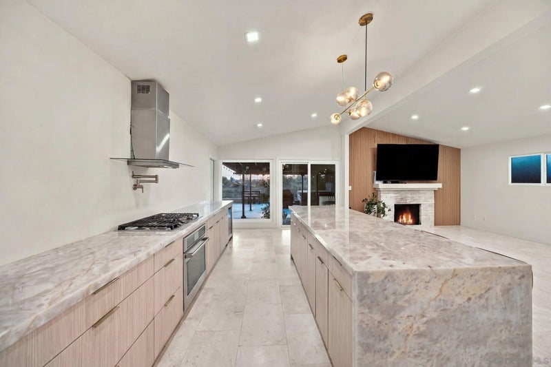 4012 Mount Brundage