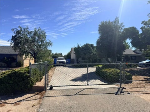 Photo of 8283 Langdon AVE, Hesperia, CA 92345 (MLS # HD26190356)