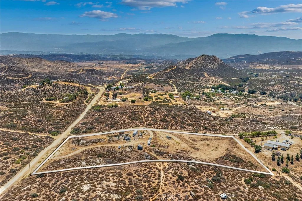 41720 Oak Canyon