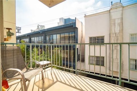 Tiny photo for 1927 Glendon #301, Los Angeles, CA 90025 (MLS # SB25251485)