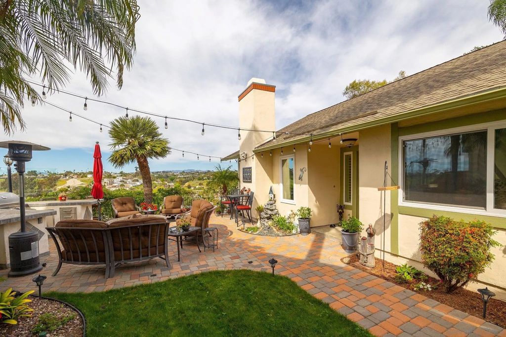 Photo of 2070 Rue De La Montagne, Oceanside, CA 92054 (MLS # 260005619)