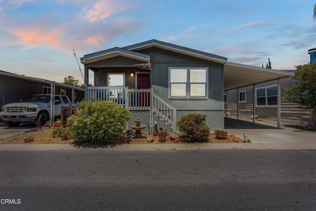 Photo of 950 Woodland Ave #26, Ojai, CA 93023 (MLS # V1-37247)
