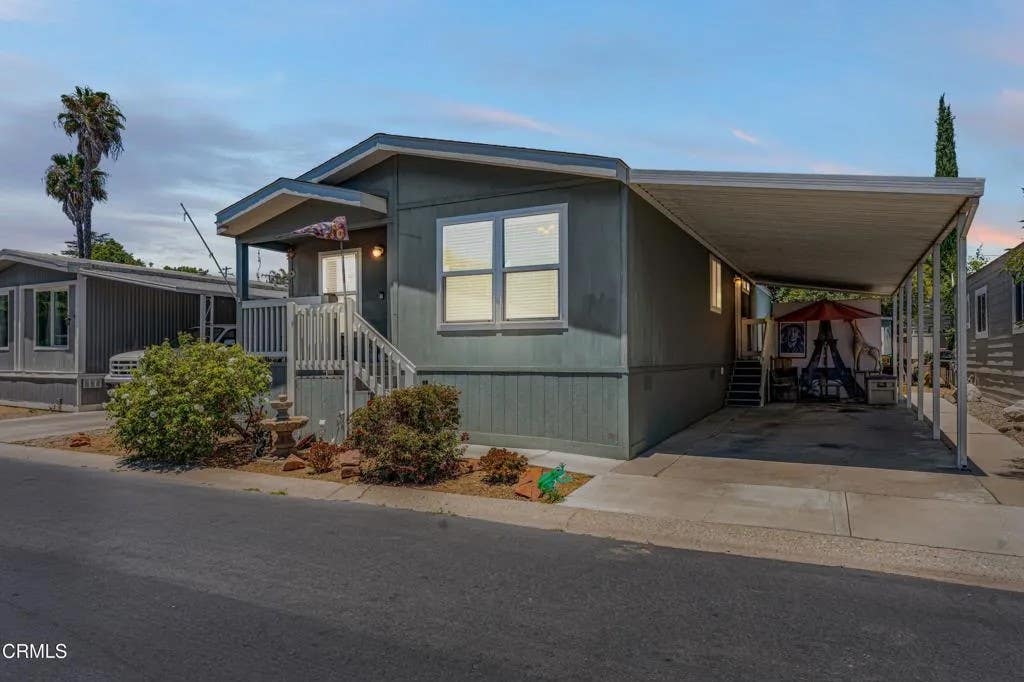 Photo of 950 Woodland Ave #26, Ojai, CA 93023 (MLS # V1-37247)