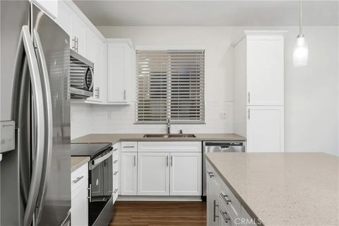 Tiny photo for 913 Helena Ridge, Lake Elsinore, CA 92530 (MLS # OC26006983)