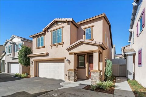 Tiny photo for 913 Helena Ridge, Lake Elsinore, CA 92530 (MLS # OC26006983)