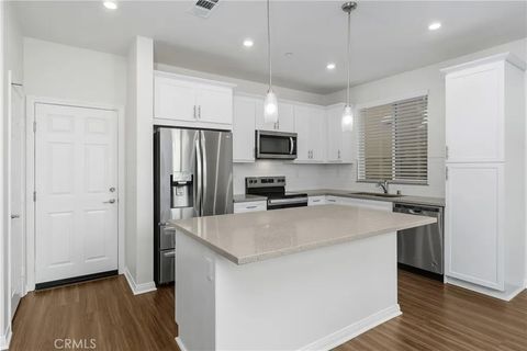 Tiny photo for 913 Helena Ridge, Lake Elsinore, CA 92530 (MLS # OC26006983)