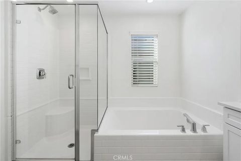 Tiny photo for 913 Helena Ridge, Lake Elsinore, CA 92530 (MLS # OC26006983)