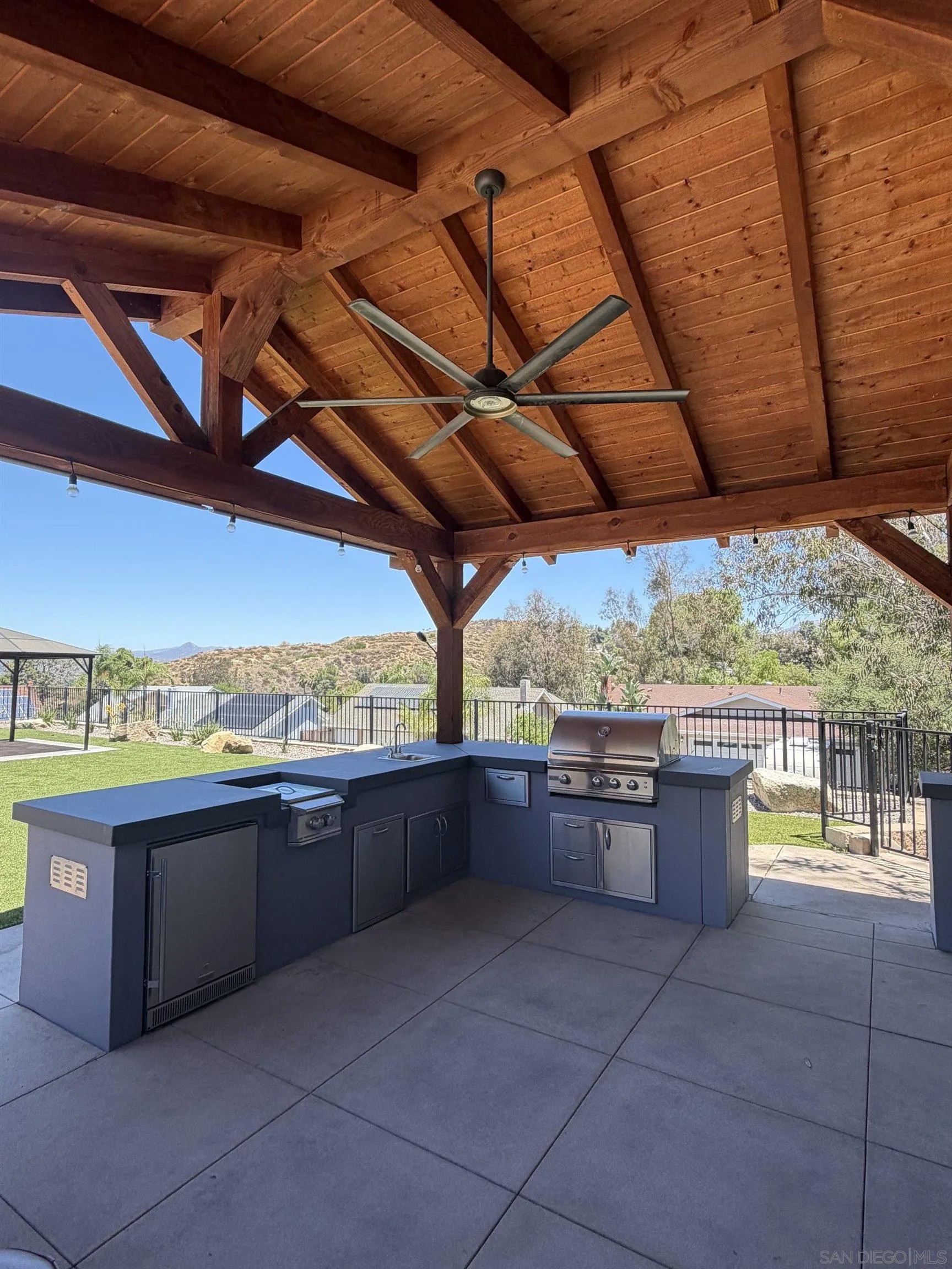 12651 Ridgeton