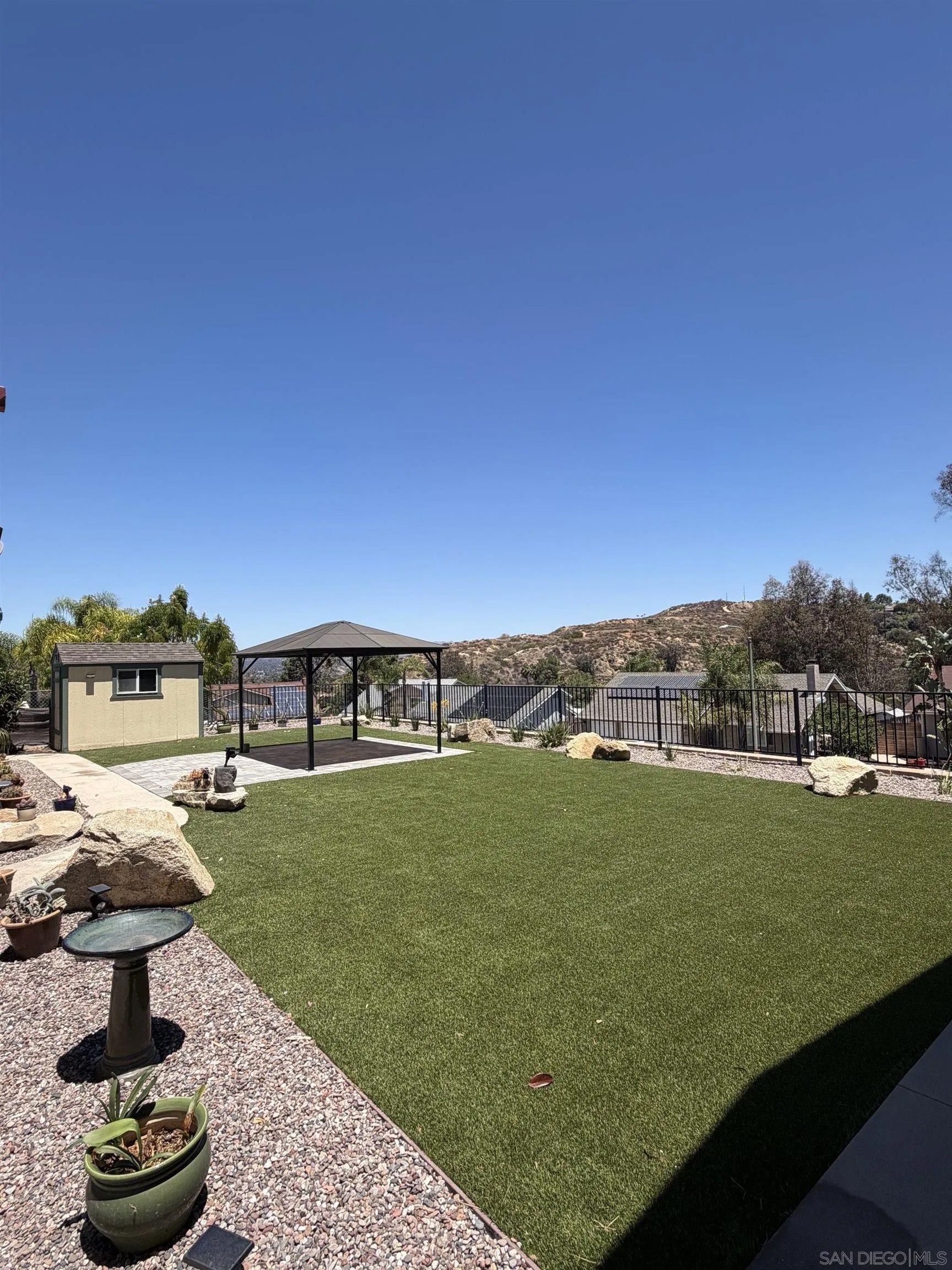 12651 Ridgeton