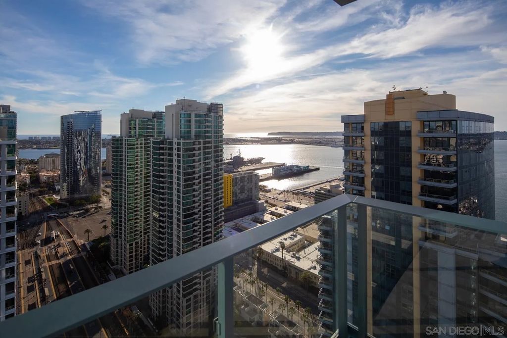 Photo of 1388 Kettner Blvd #3405, San Diego, CA 92101 (MLS # 250046228)