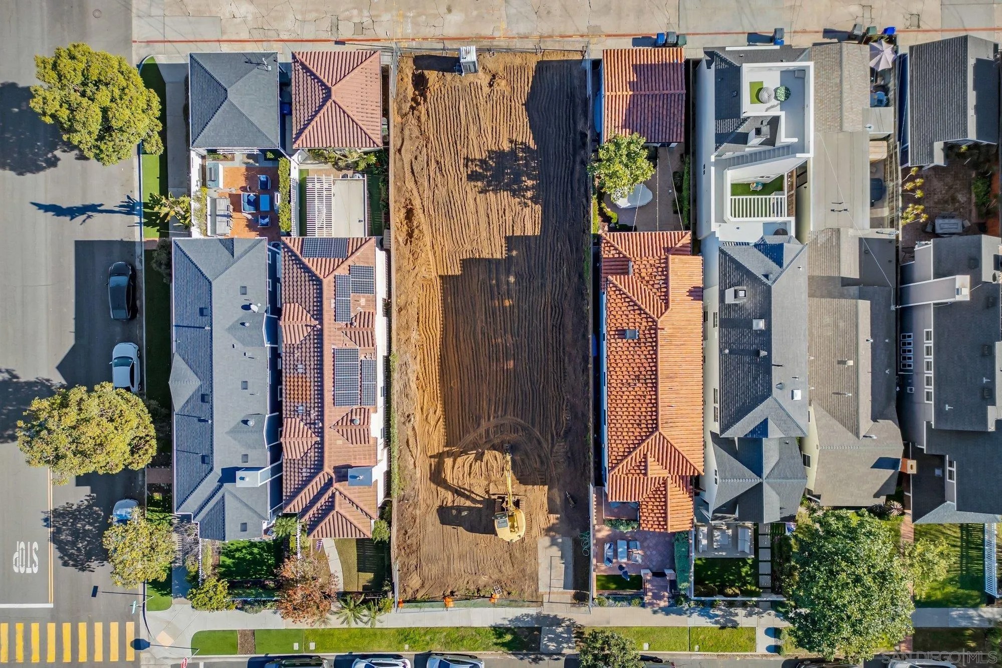 711 H Avenue 23 & 24