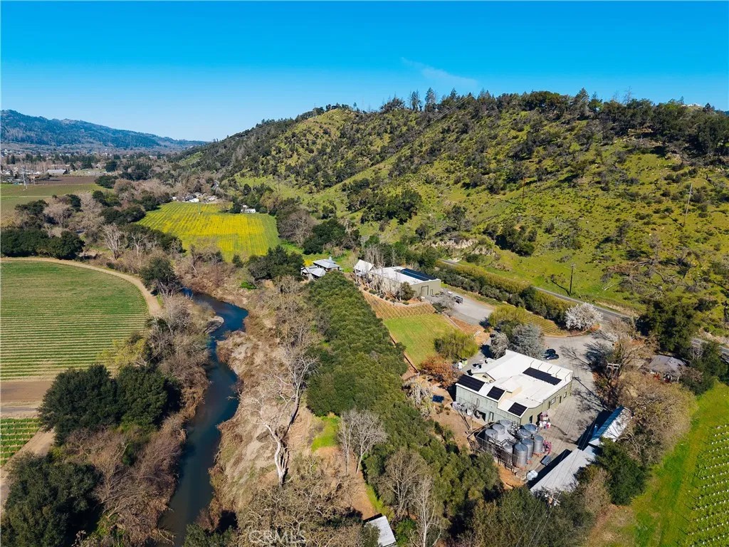 1001 Silverado Trail South